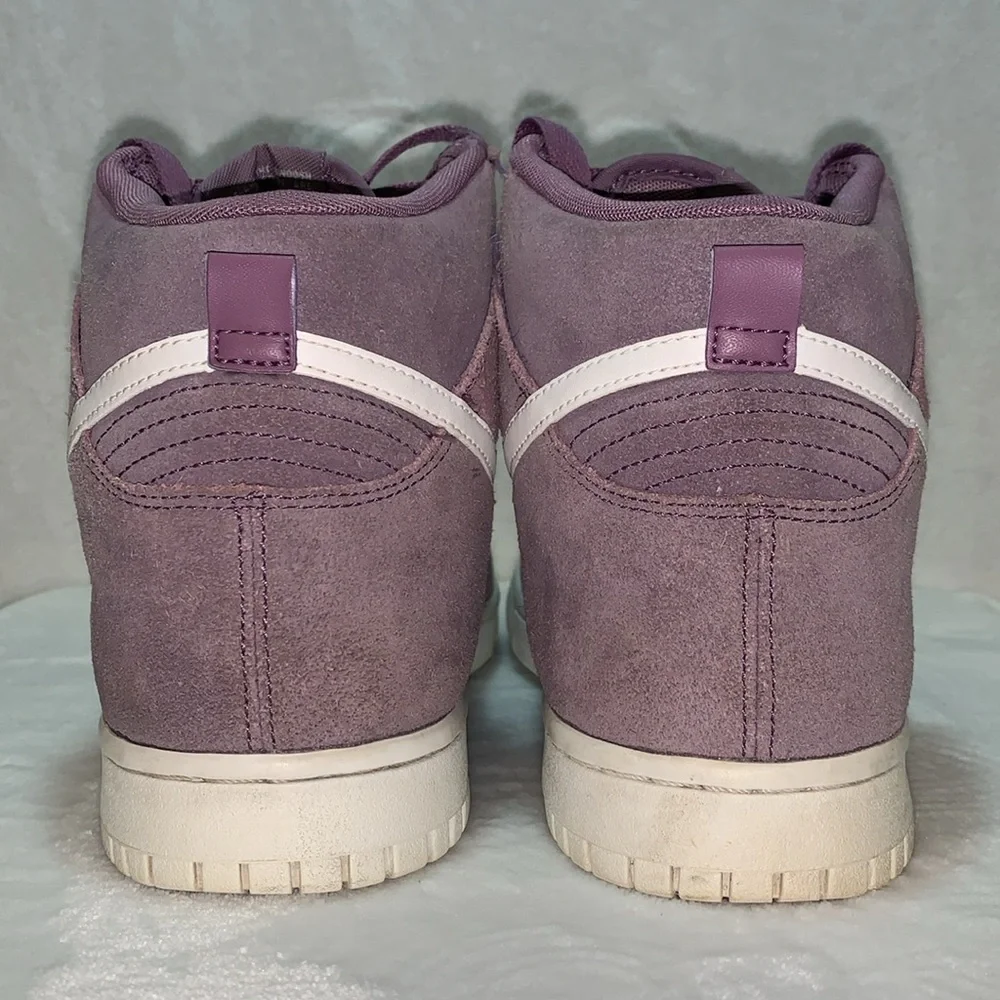Nike Dunk High Premium Suede Violet Dust/White Women’s size 10 (men’s 8.5)
